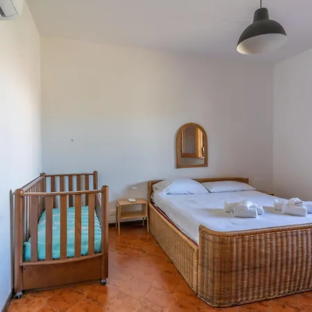 Casa Margherita - Con Accesso Privato Al Mare Holiday home Cefalu